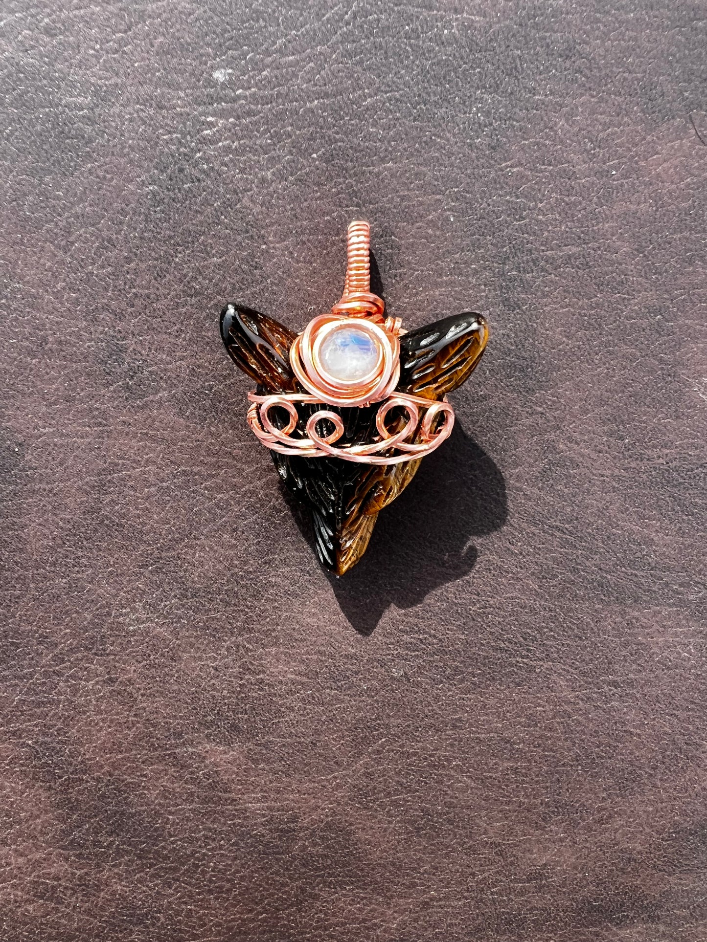 Tiger Eye Wolf Head with Moonstone