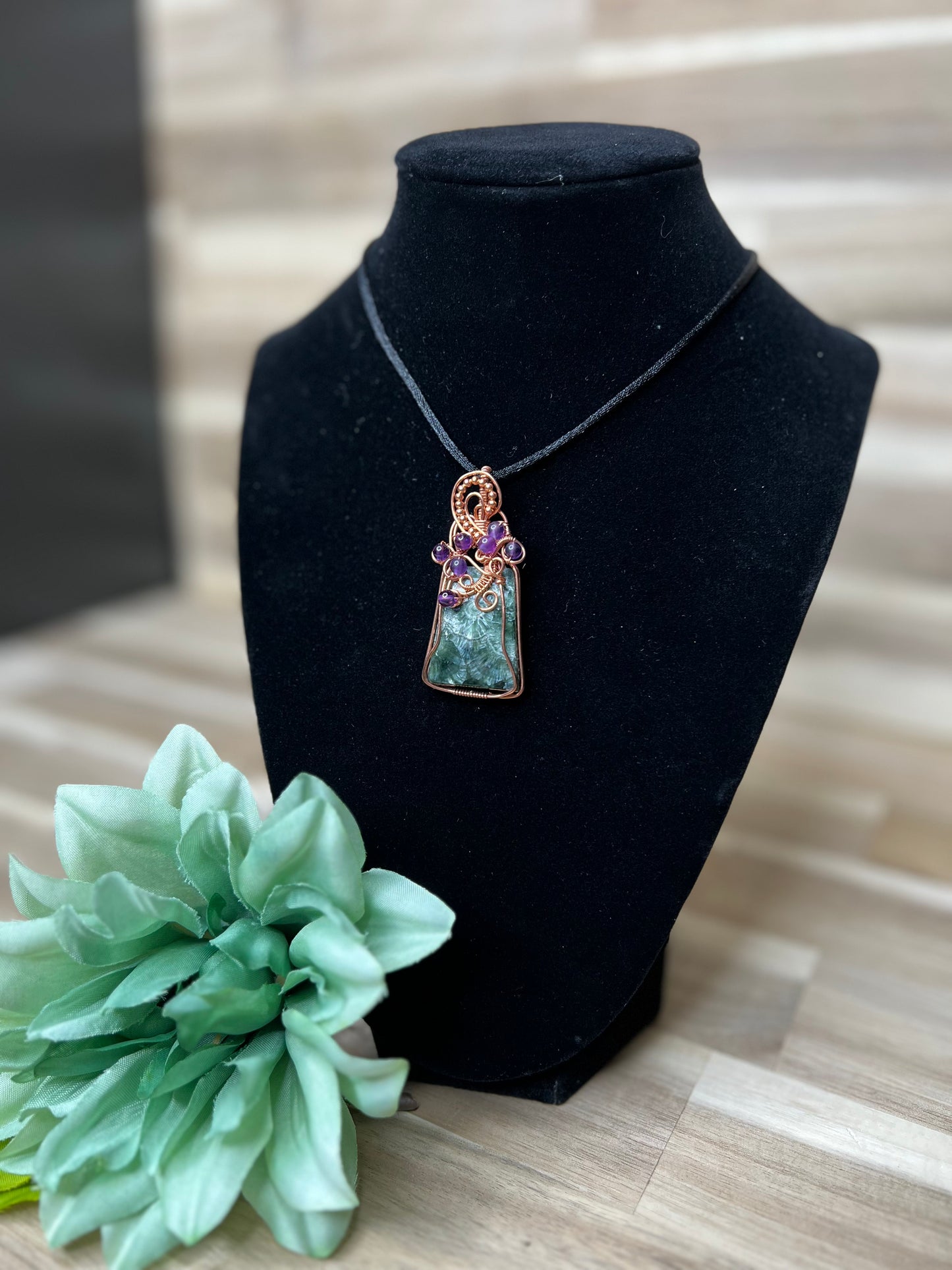 Seraphinite w/amethyst beads