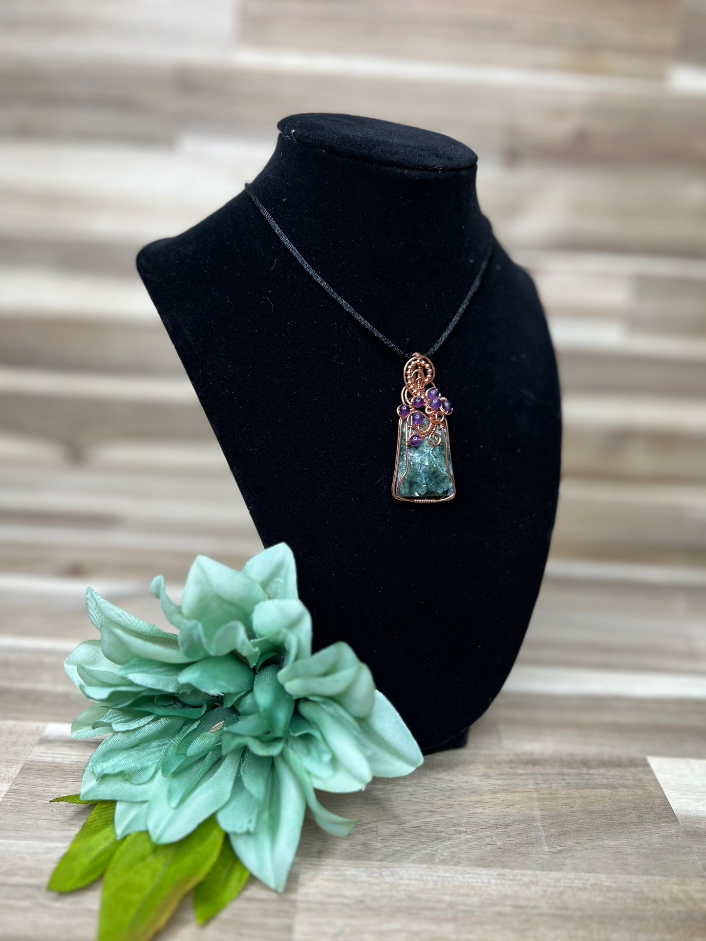 Seraphinite w/amethyst beads