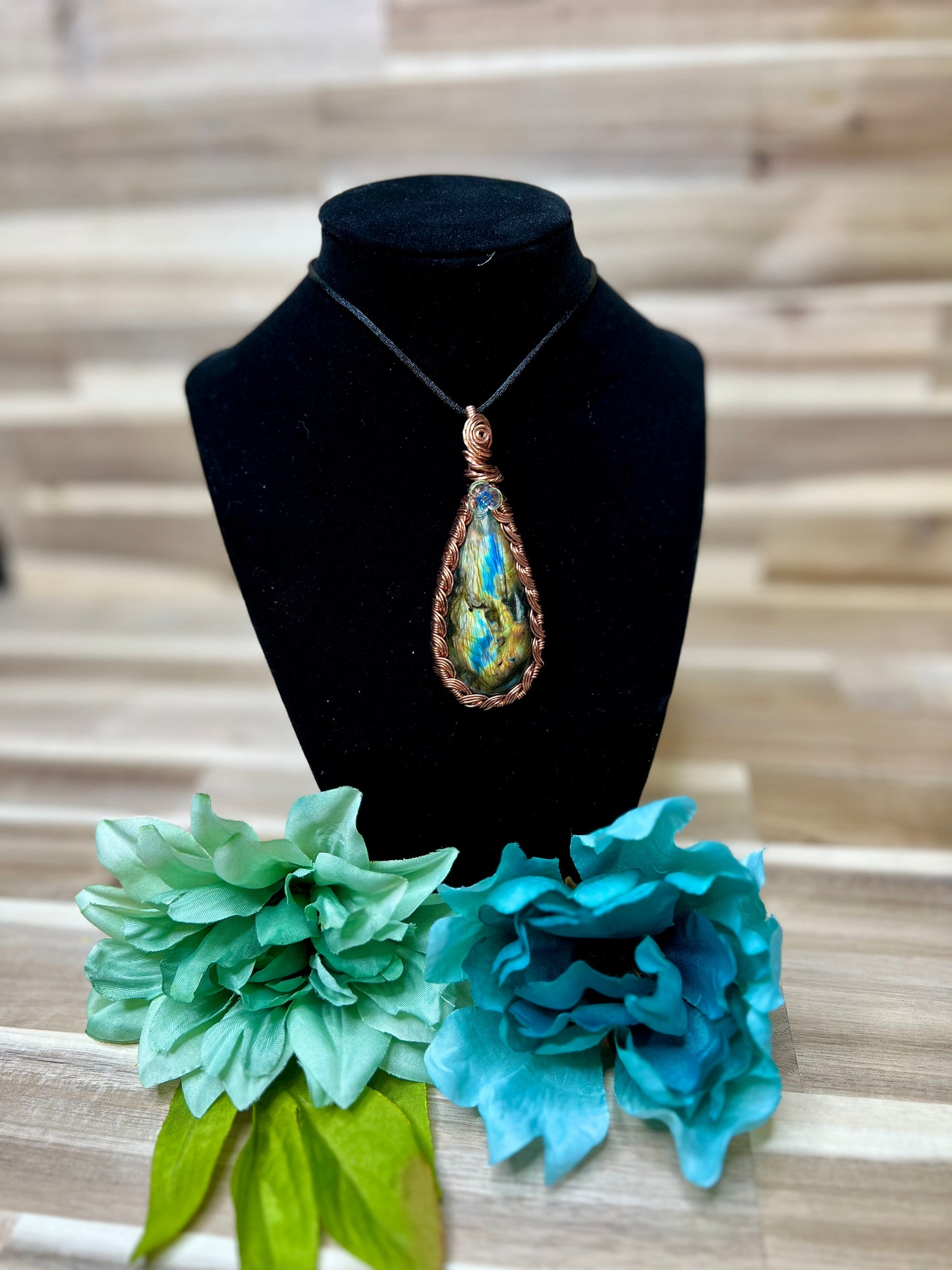 Spectrolite Pendant