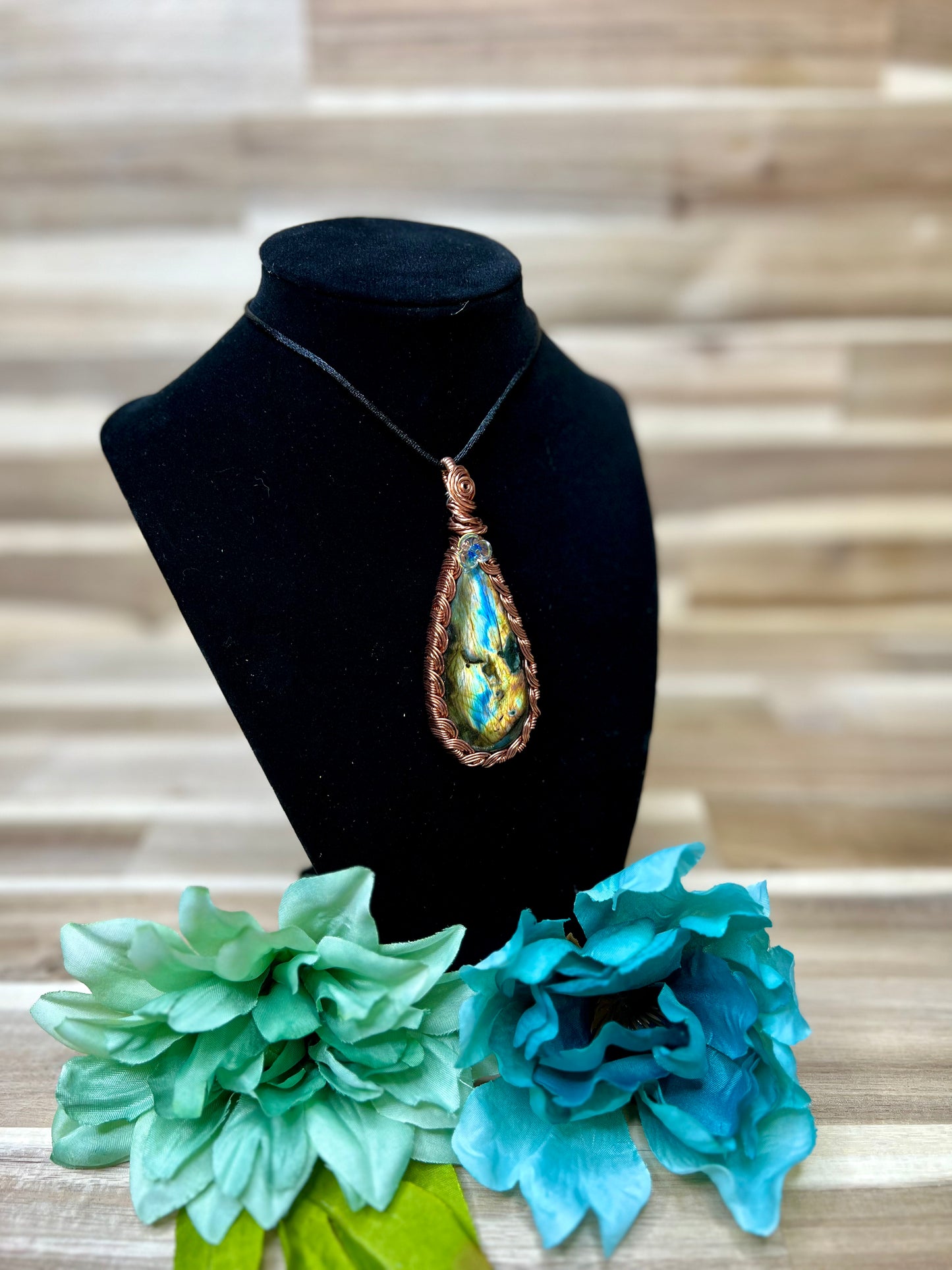 Spectrolite Pendant