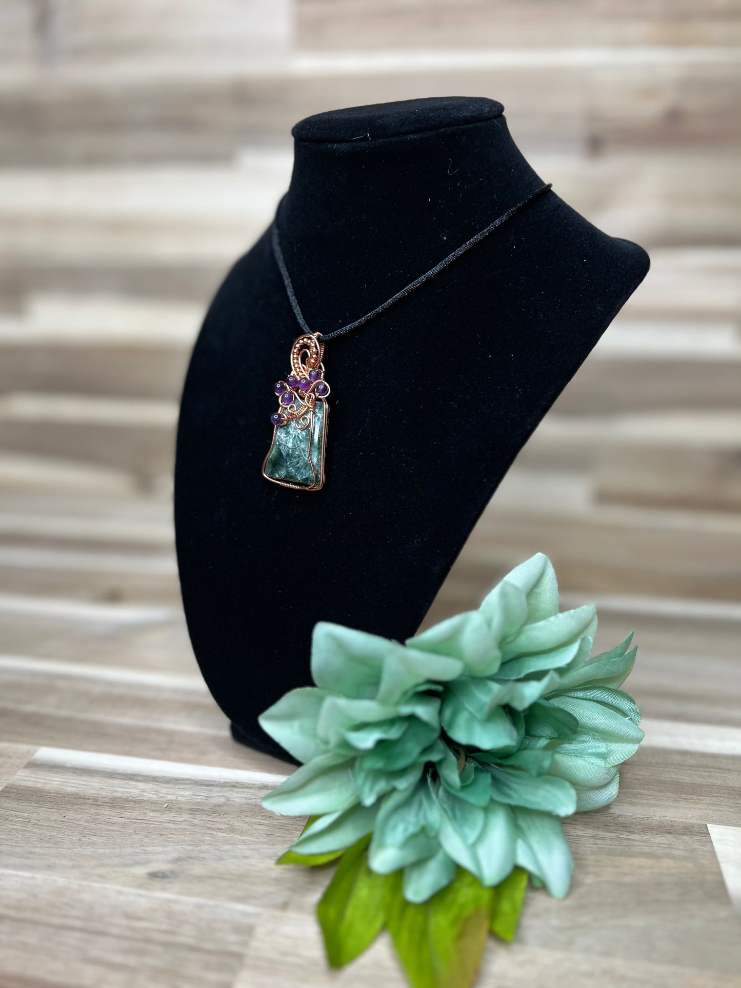 Seraphinite w/amethyst beads